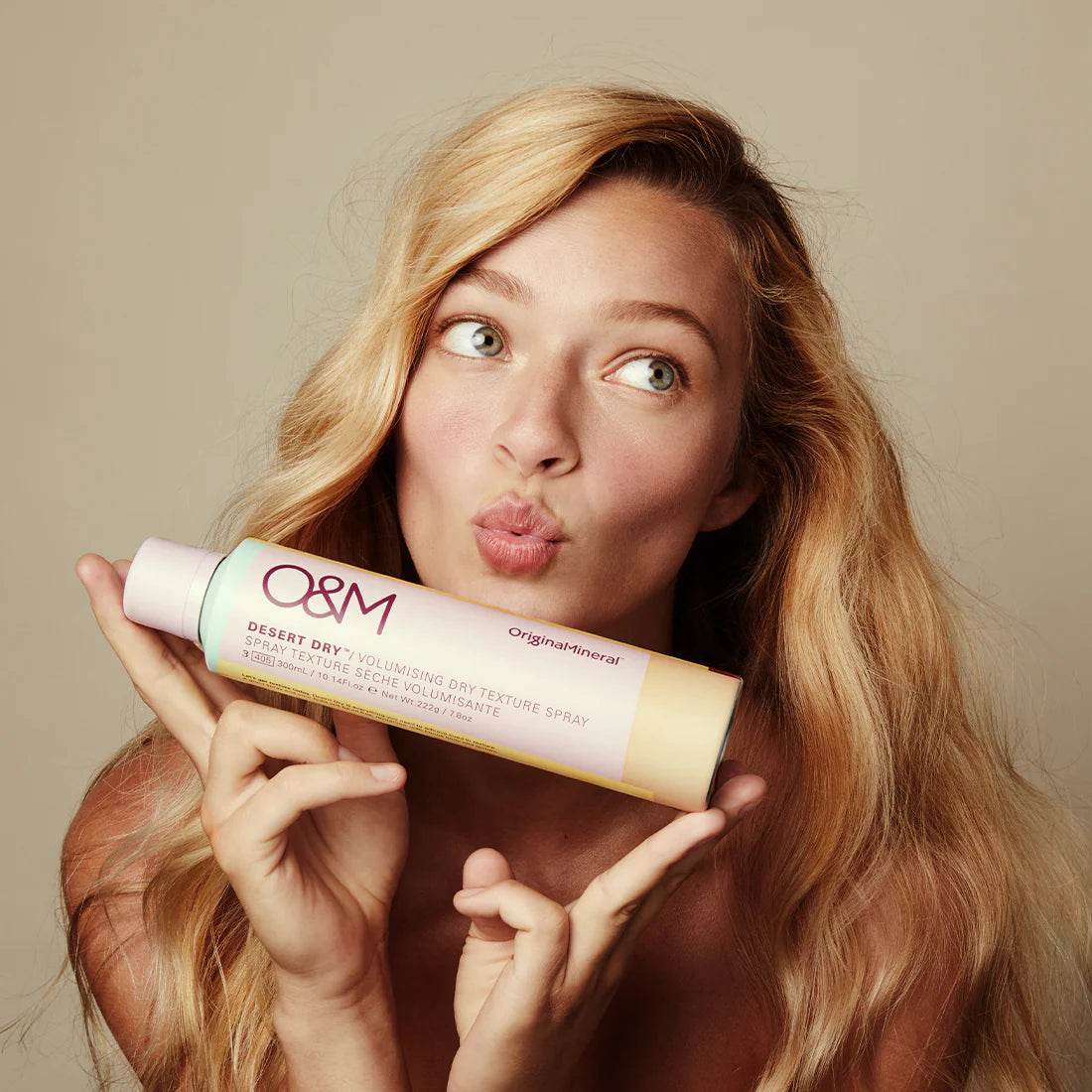 O&M Original & Mineral. spray de texture sèche Desert Dry - Oli & Eve | Boutique capillaire végane et sans cruauté