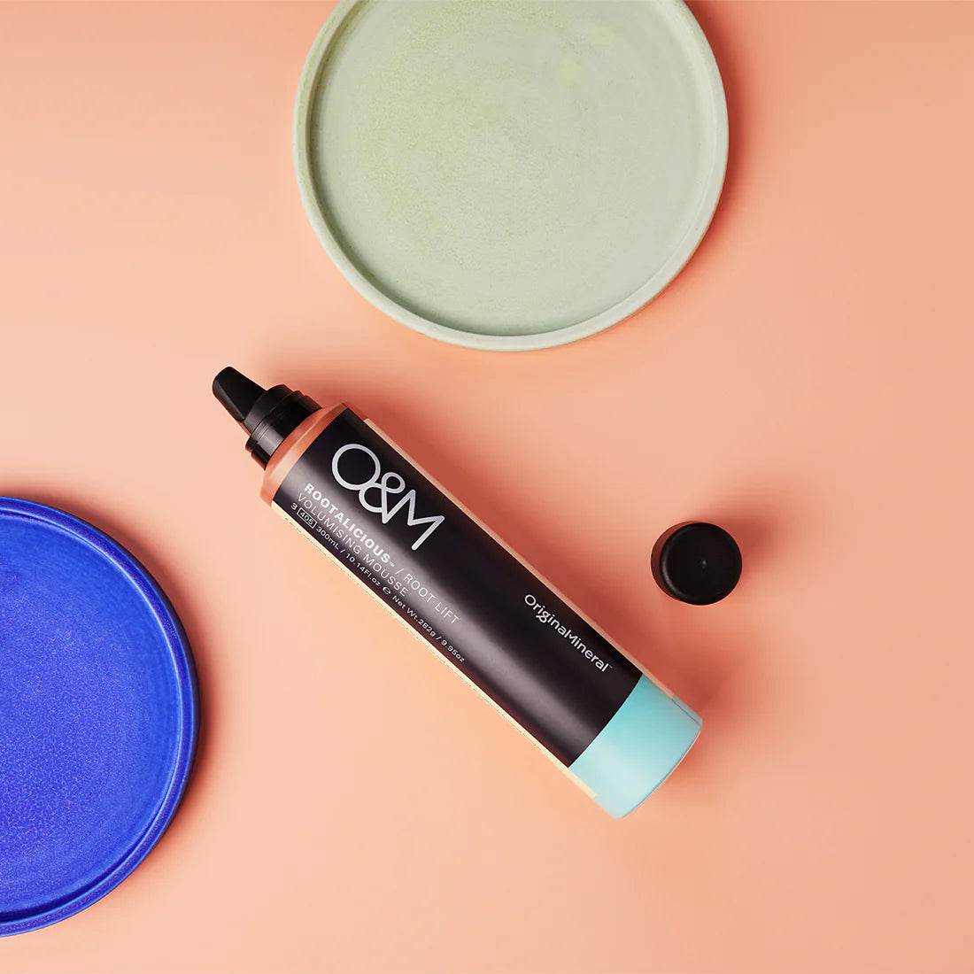 O&M Original & Mineral. mousse volumisante soulève-racine Rootalicious 300 ml - Oli & Eve | Boutique capillaire végane et sans cruauté