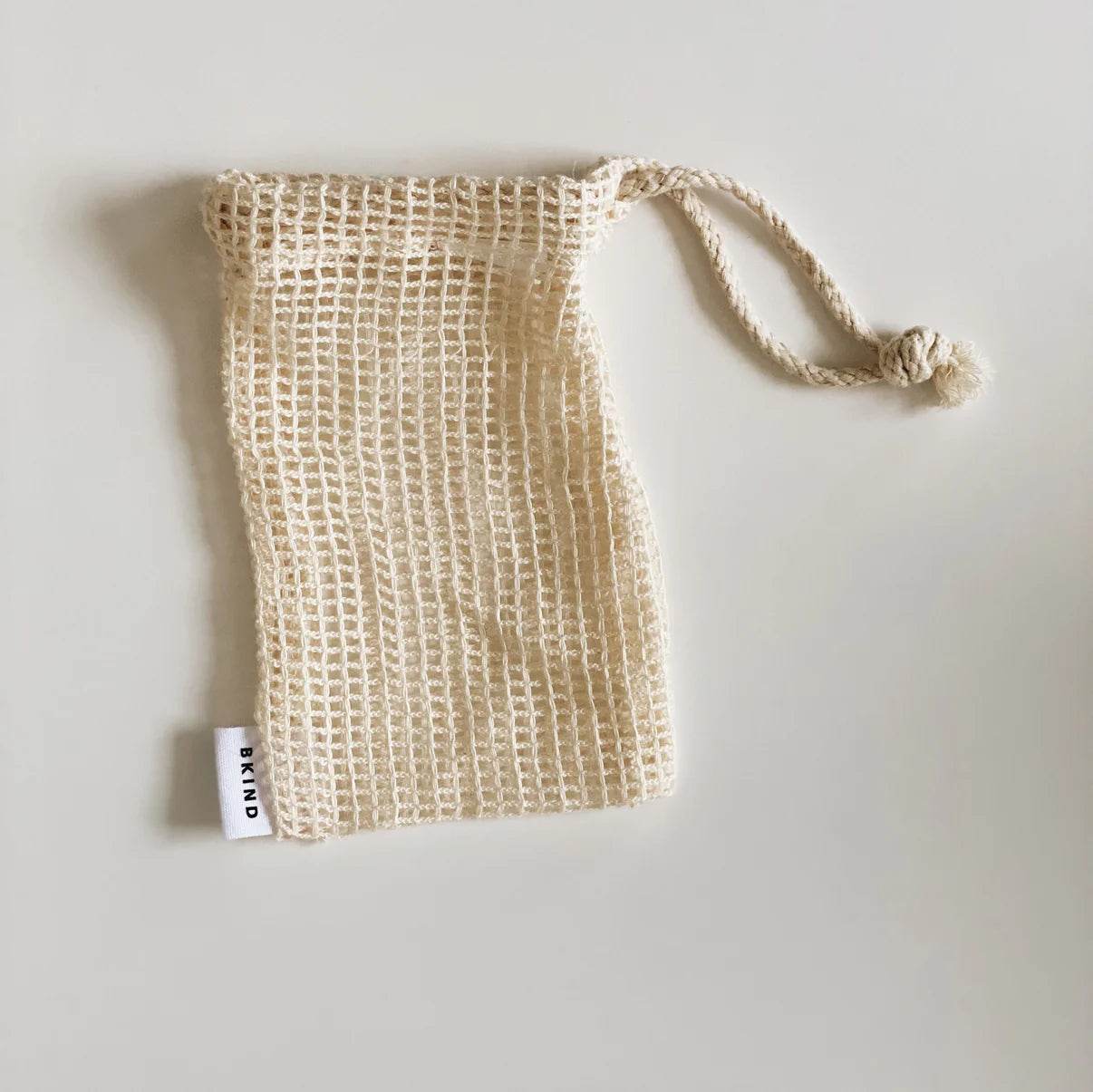 BKIND. sac à savon en coton biologique - Oli & Eve | Boutique capillaire végane et sans cruauté 