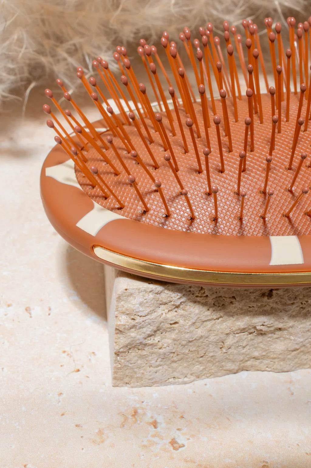 Framar. brosse démêlante - You bet Giraffe - Oli & Eve | Boutique capillaire végane et sans cruauté 