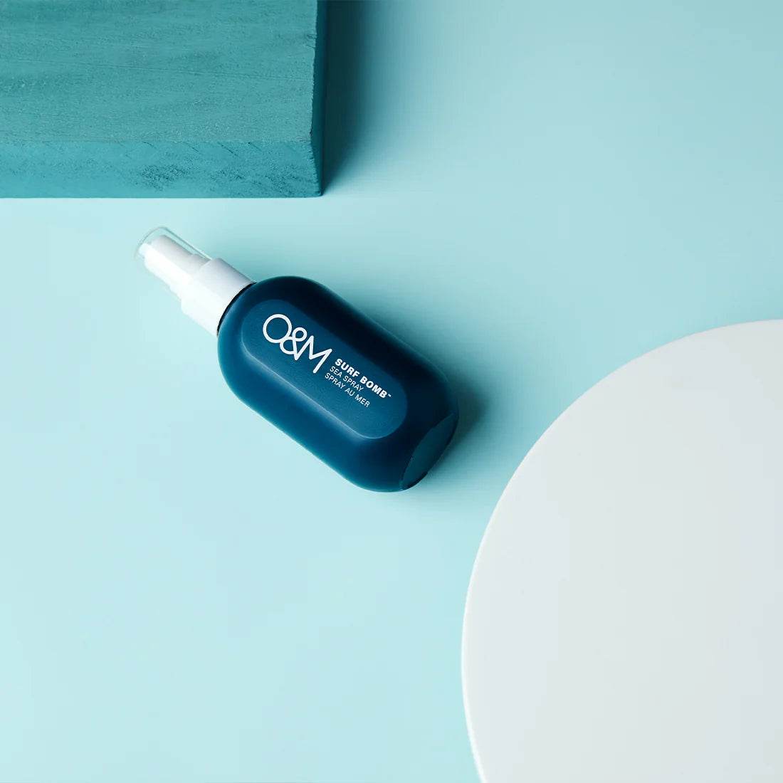O&M Original & Mineral Spray coiffant sel marin Surf Bomb - Oli & Eve | Boutique capillaire végane et sans cruauté 
